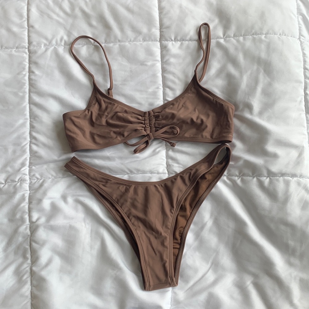 NWOT Never worn. Size large shein bikini.